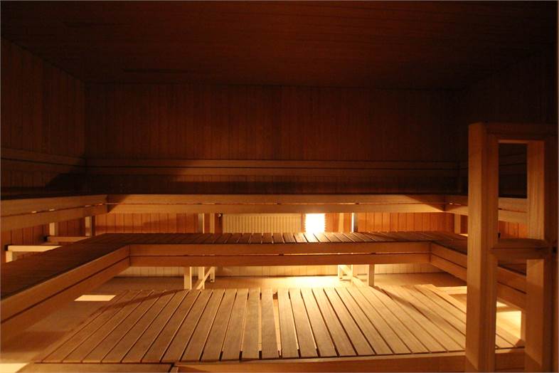 Kuninkaanlähteenkatu 4