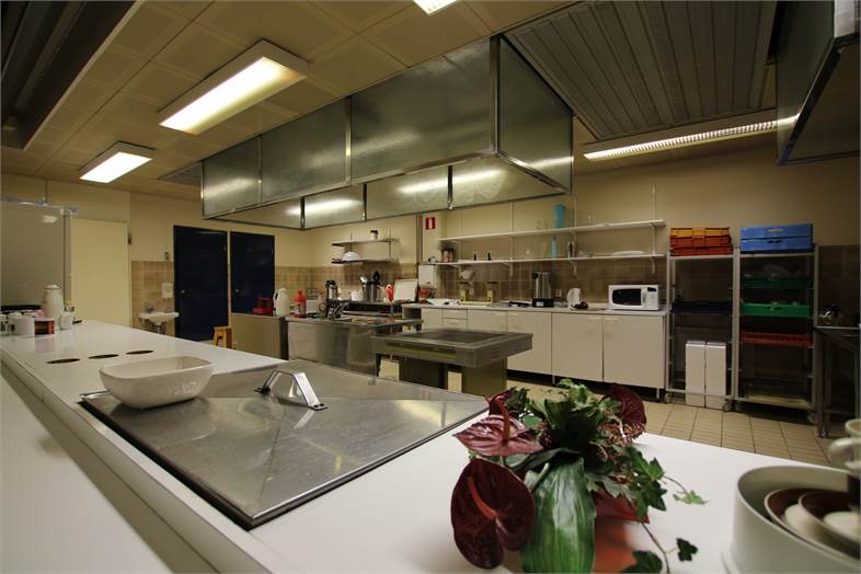 Kuninkaanlähteenkatu 4