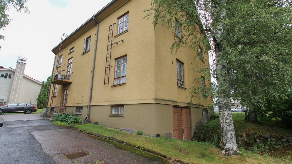 Kylä-Karviantie 13A