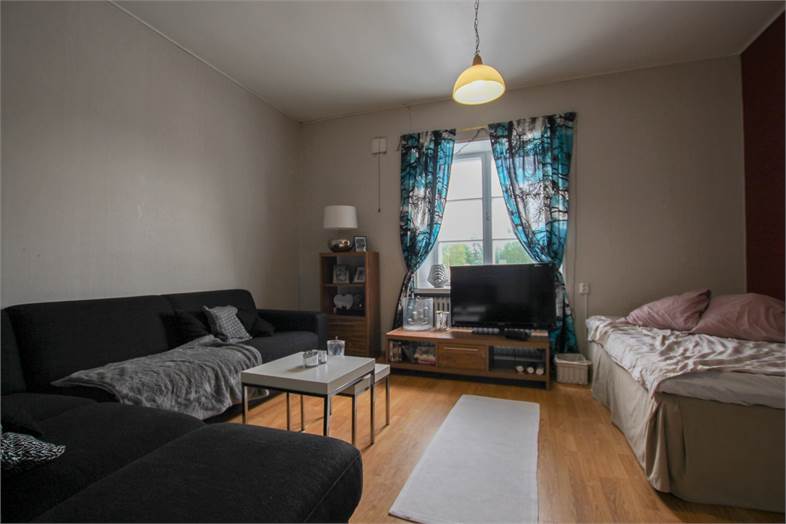 Kylä-Karviantie 13A