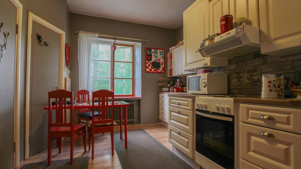 Kylä-Karviantie 13A