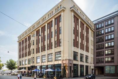 Siltasaarenkatu 8-10