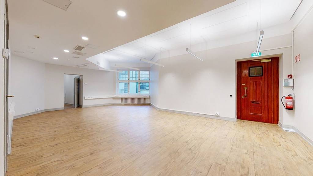 Eteläinen Makasiinikatu 4