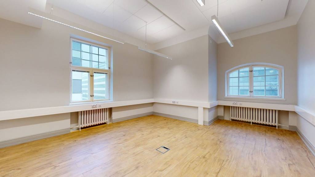 Eteläinen Makasiinikatu 4