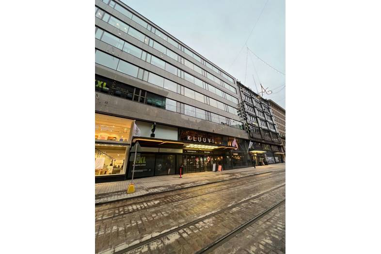 Aleksanterinkatu 9 (Kluuvin Kauppakeskus, 2. Krs)