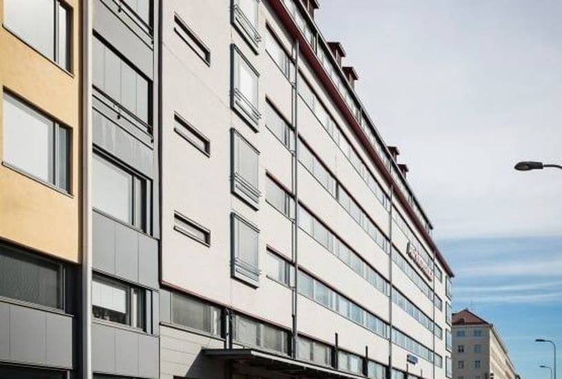 Pohjoinen Rautatiekatu 25