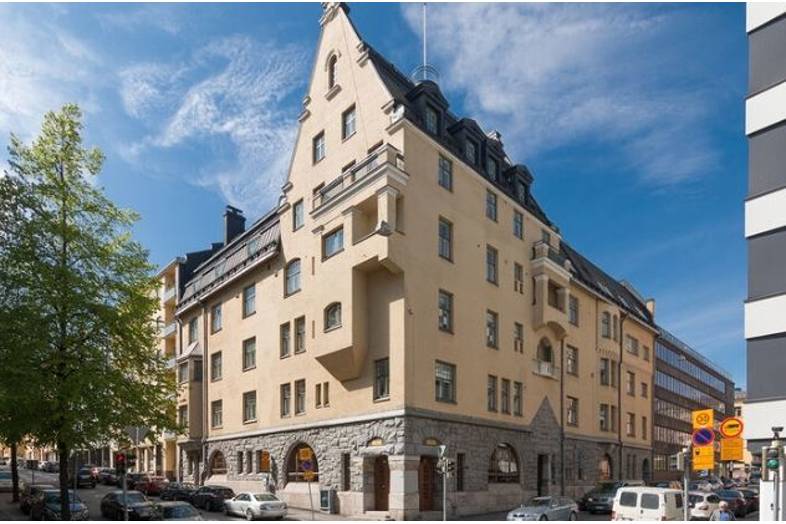 Eteläinen Makasiinikatu 4