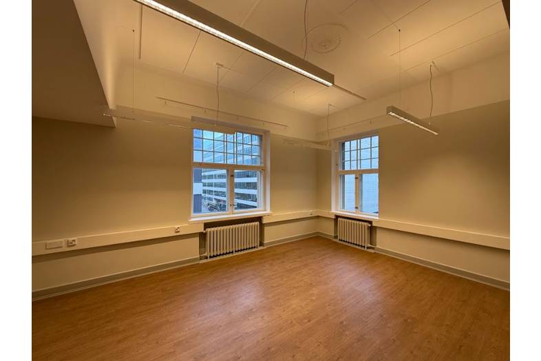 Eteläinen Makasiinikatu 4