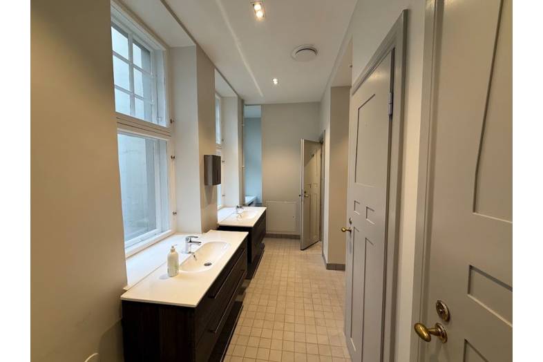 Eteläinen Makasiinikatu 4