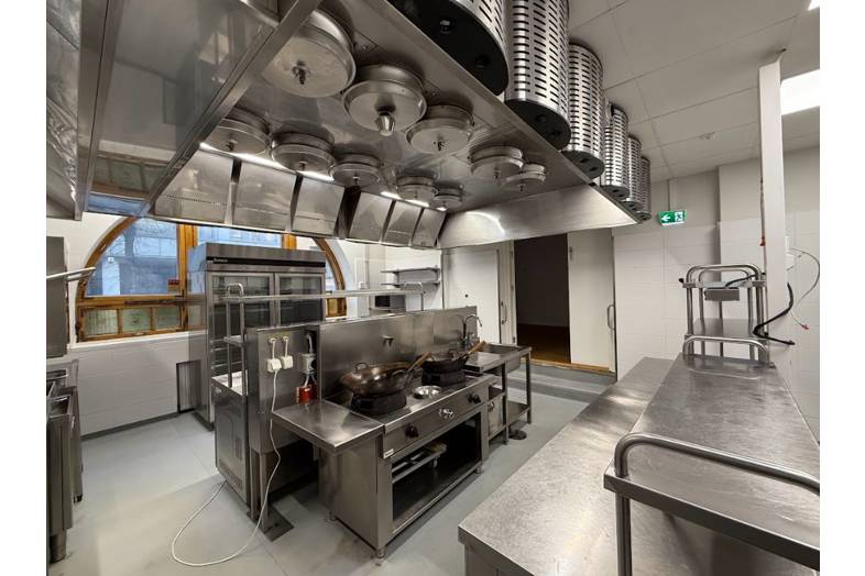 Eteläinen Makasiinikatu 4