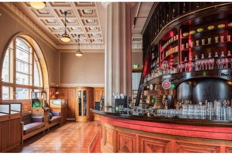 Eteläinen Makasiinikatu 4