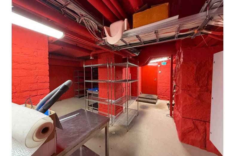 Eteläinen Makasiinikatu 4