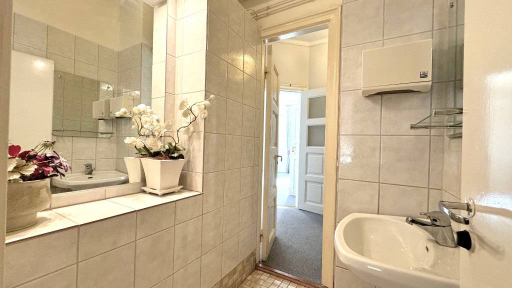 Pellavatehtaankatu 12