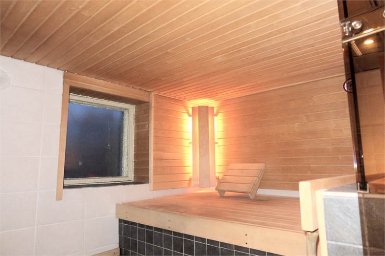 Raunistulan puistotie 12