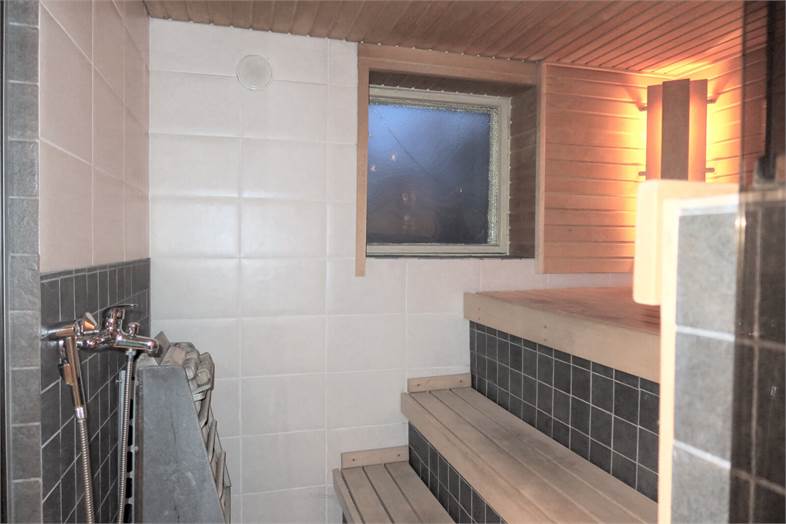 Raunistulan puistotie 12