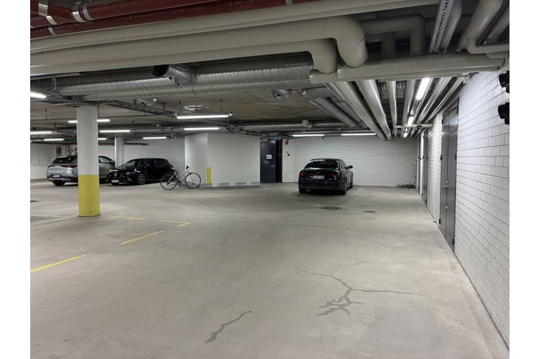 Robert Huberin tie 3b