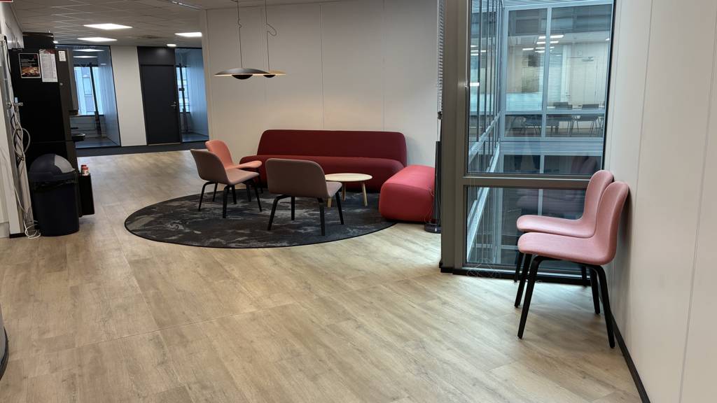 Robert Huberin tie 3b