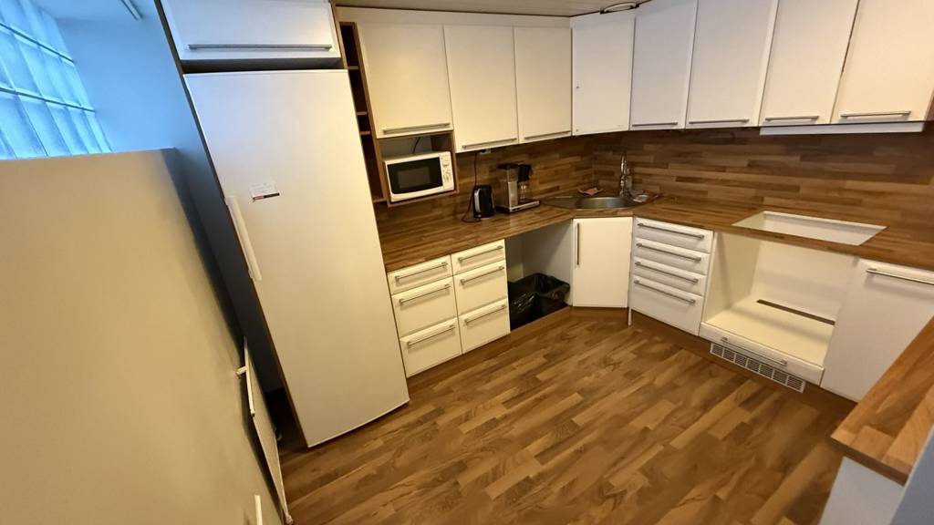 Yhteiskäytössä oleva keittiö Amerintie 1