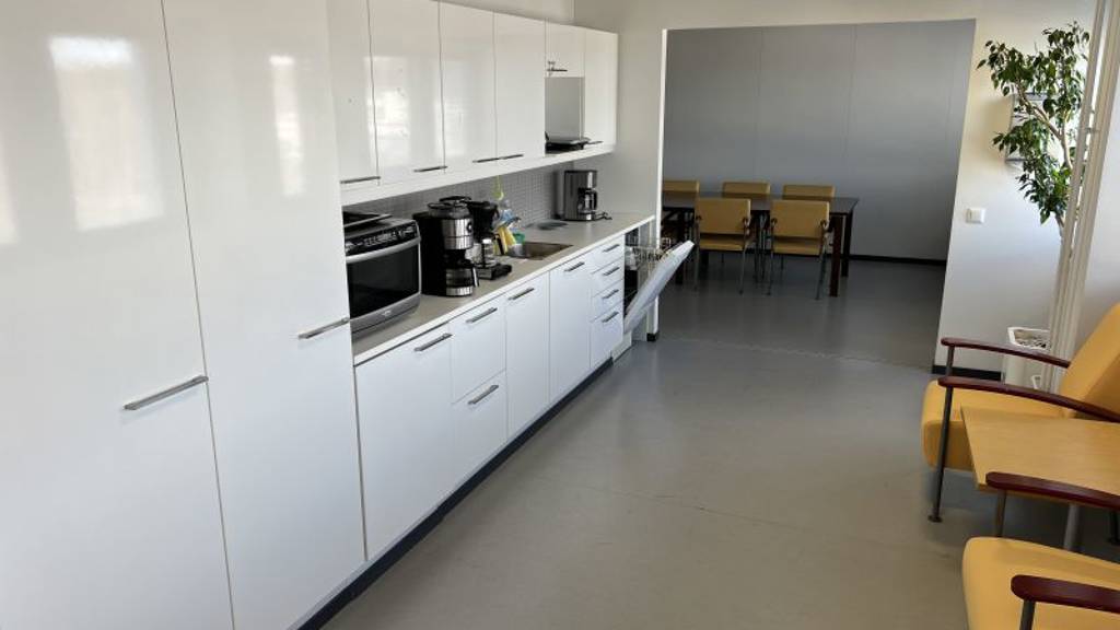 Keittiö ja tiskikone sinikalliontie 3