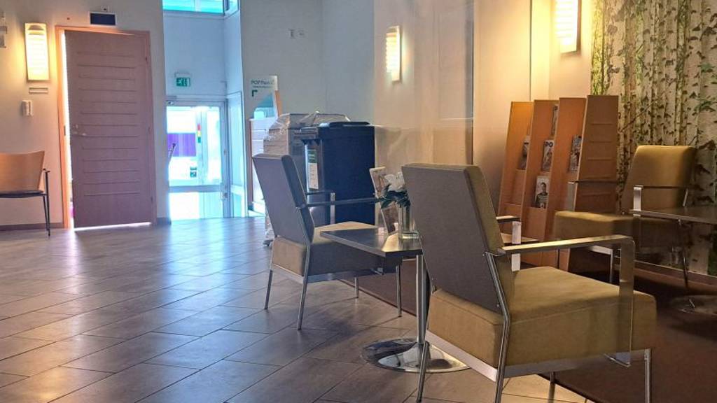 liiketilan aula Puijonkatu 23