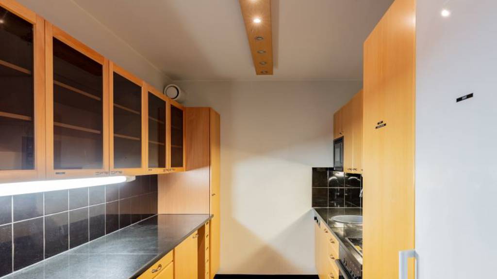 Keittiö Yliopistonkatu 28