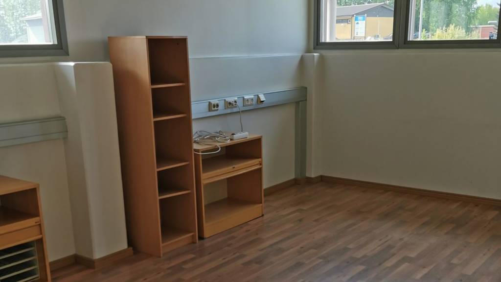 Yläkerran toimistotila Takojantie 14