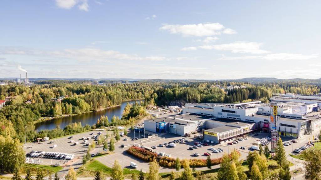 Kauppapaikka Herman piha Leväsentie 2