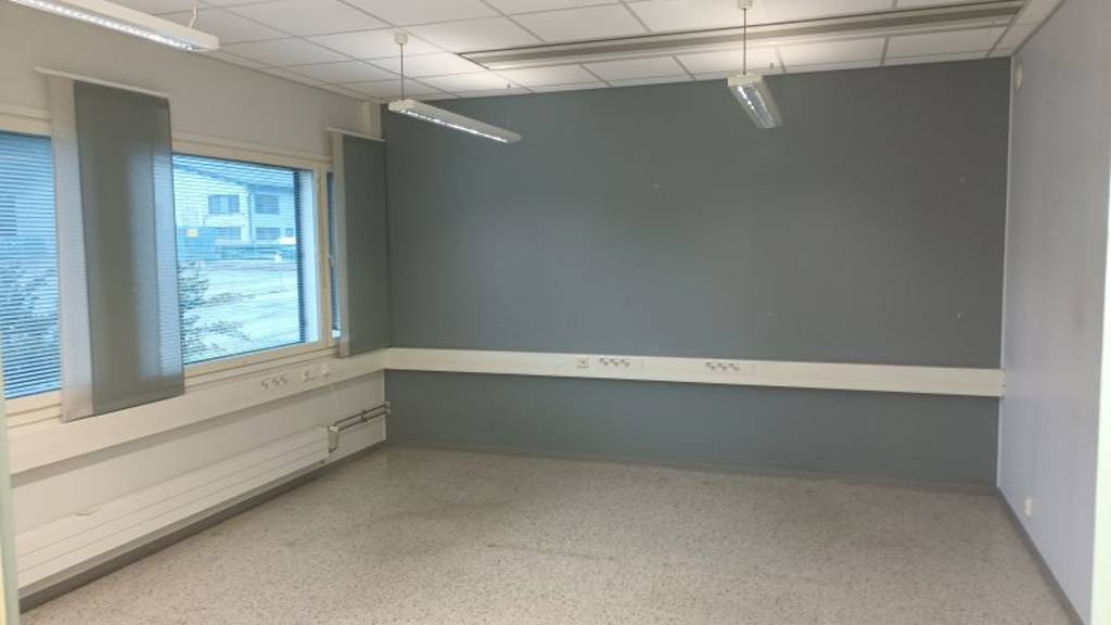 Toimisto-/neuvotteluhuone Kivikonkierto 18