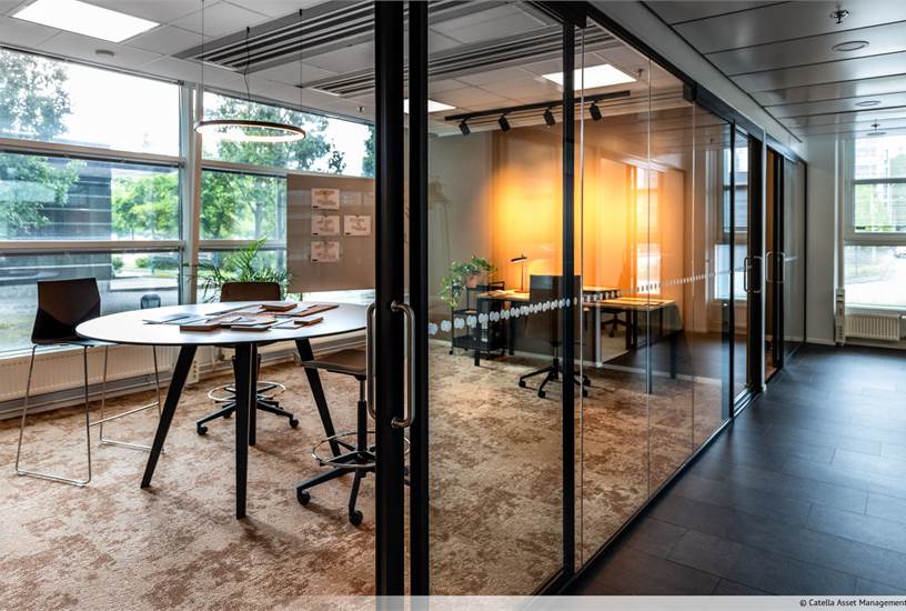 Metsänneidonkuja 8, Trio