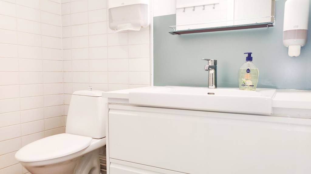 Henkilökunnan WC Kirkonkyläntie 10