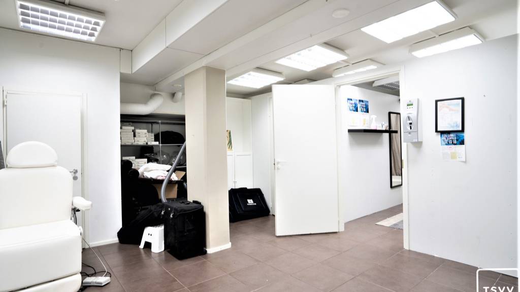 Kohdekuva 19 Yliopistonkatu 13