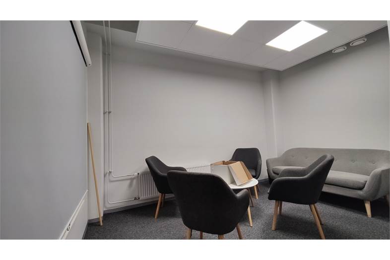 Karjalohjankatu 4 LH