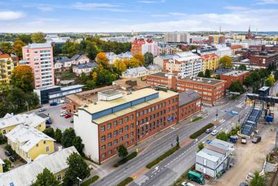 Läntinen Pitkäkatu 21