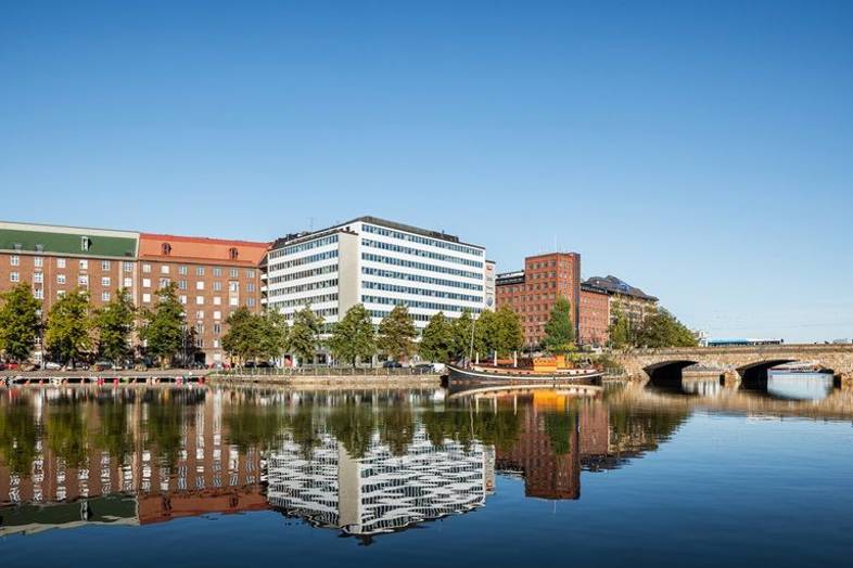 Pitkänsillanranta 3