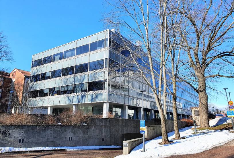 Mannerheimintie 15 b