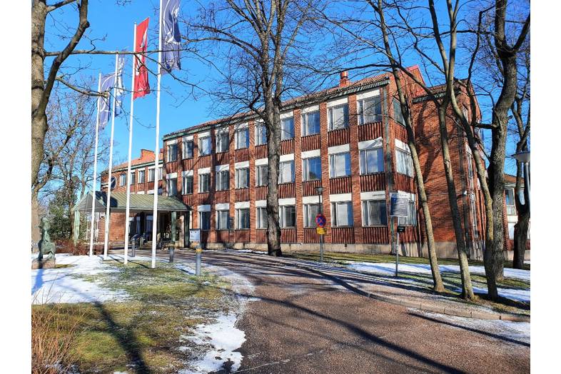 Mannerheimintie 15 b