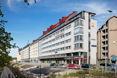 Pohjoinen Rautatiekatu 25