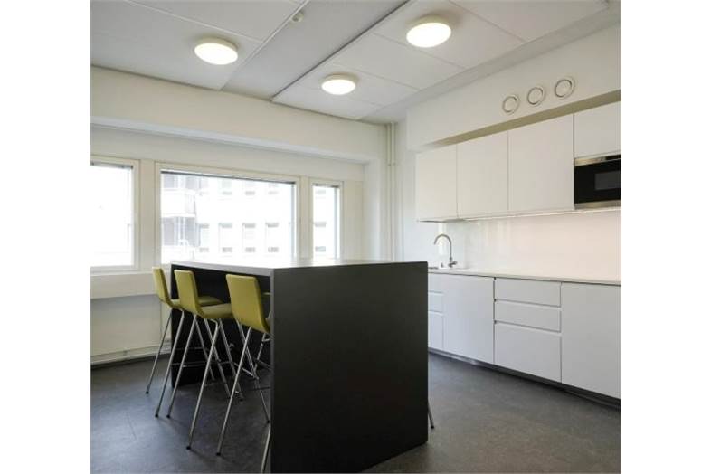 Pohjoinen Rautatiekatu 25